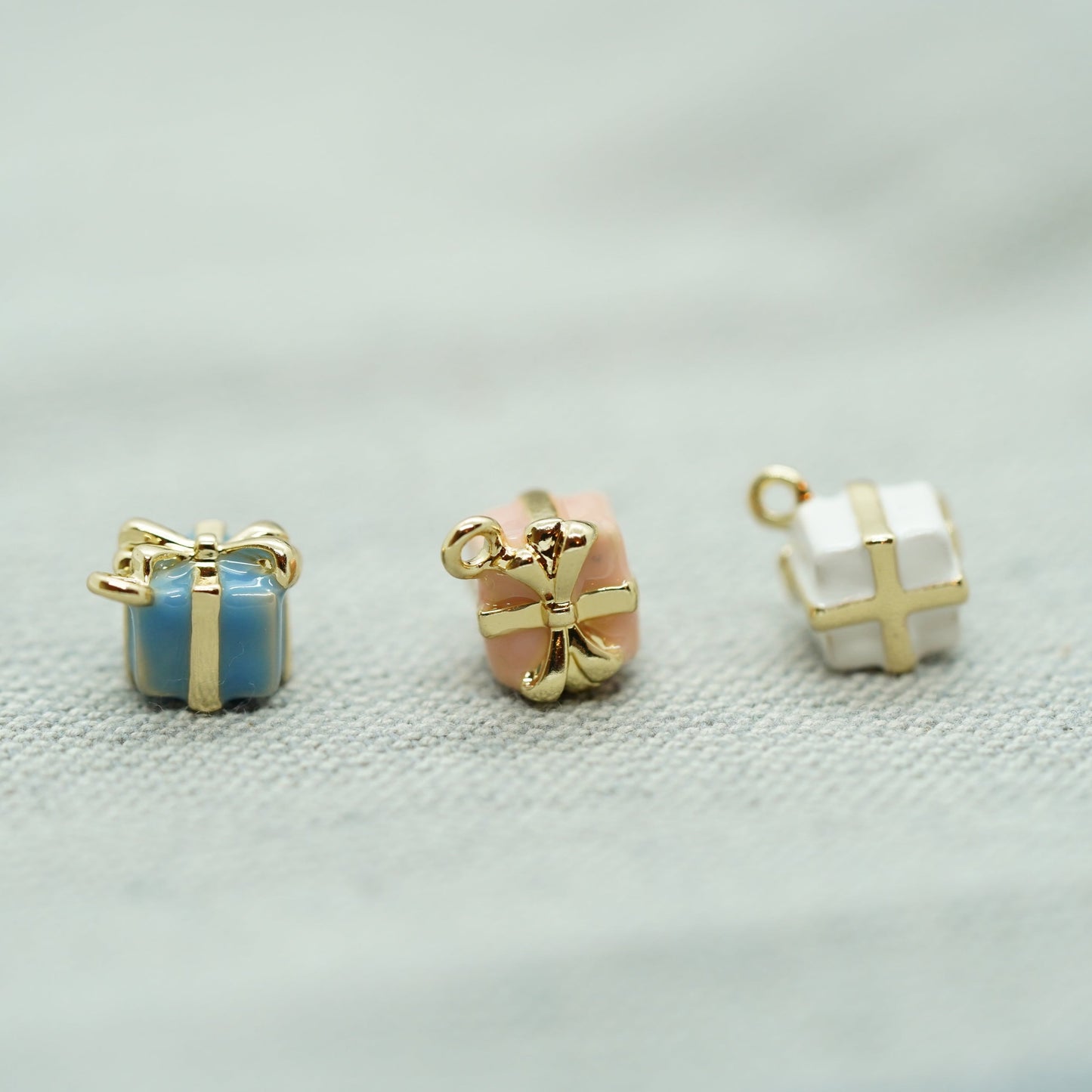 18K Gold Plated Gift Box Charm, Bracelet Pendant For Jewelry Making Supplies - onesika
