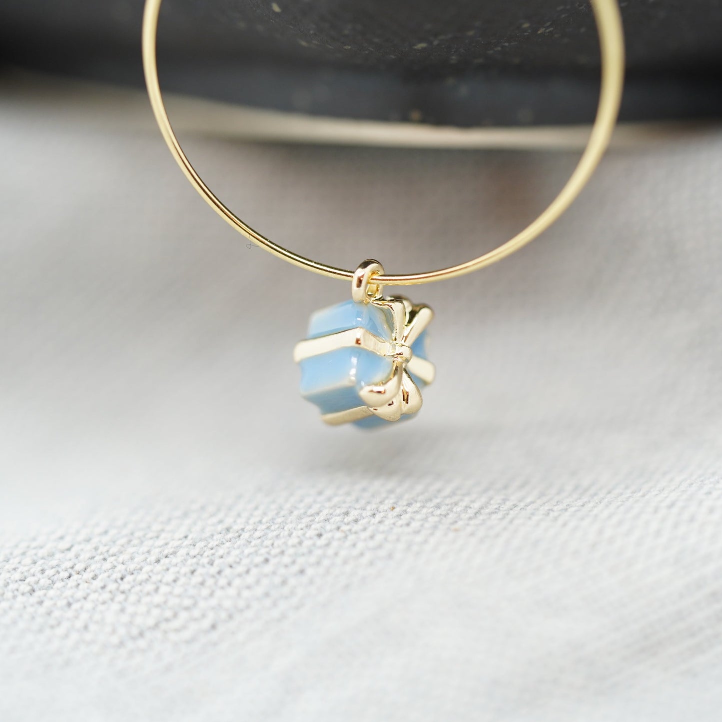 18K Gold Plated Gift Box Charm, Bracelet Pendant For Jewelry Making Supplies - onesika